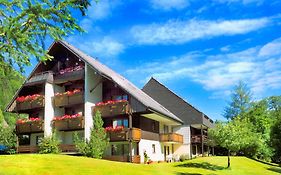 Ferienhaus Albmatte-Ideal für Familien, Gruppen oder Paare-Großer Garten mit Grill- Spiel- und Sitzmöglichkeiten-Umgeben von schöner Natur